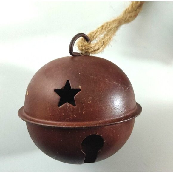 Rustic Jingle Bell Christmas Door Hanger With Pinecones & Plaid Ribbon - Picture 3 of 7